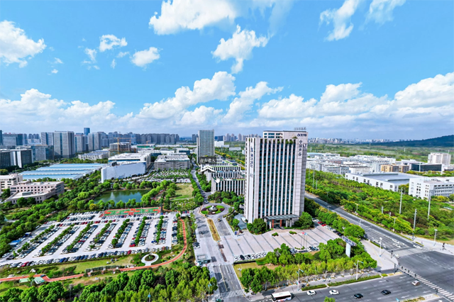 現(xiàn)實(shí)生活中哪些企業(yè)比較適合用VR？